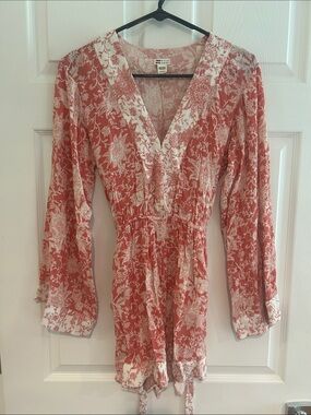 Billabong Coral & White Floral V-Neck Romper Sz XS